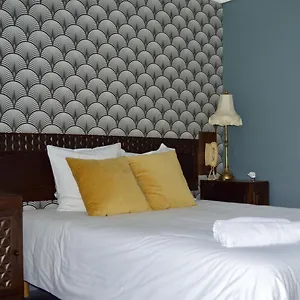 *** Hotel Saint Charles & Coliving France